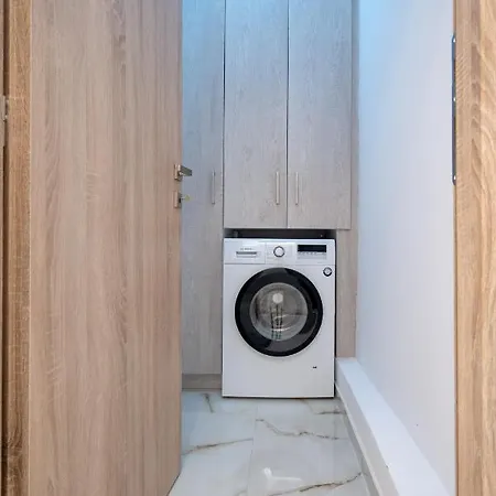 Apartment Amerikis Square 4 Persons Studio By Mps